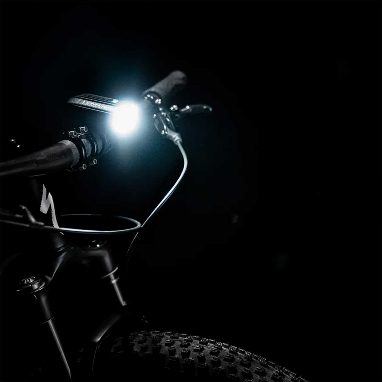 LEZYNE Micro Drive Pro 1000+ Light - Front - LED - 1000 lumens 1-LED-25F-V337 - Cycle City Outdoors