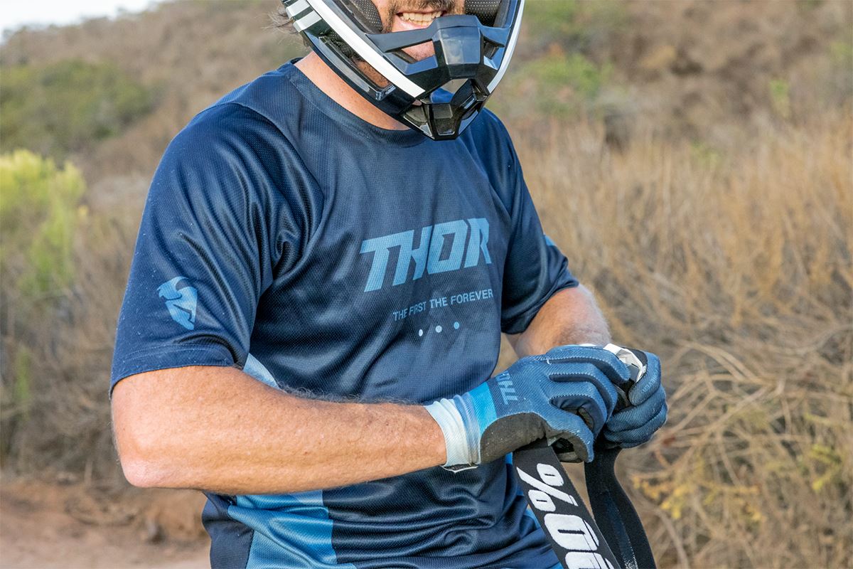 Thor - Assist Gloves (React) - Cycle City Outdoors